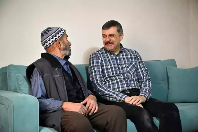 Vali Çiftçi, 96 Yaşındaki Refik Masat'ı Ziyaret Etti