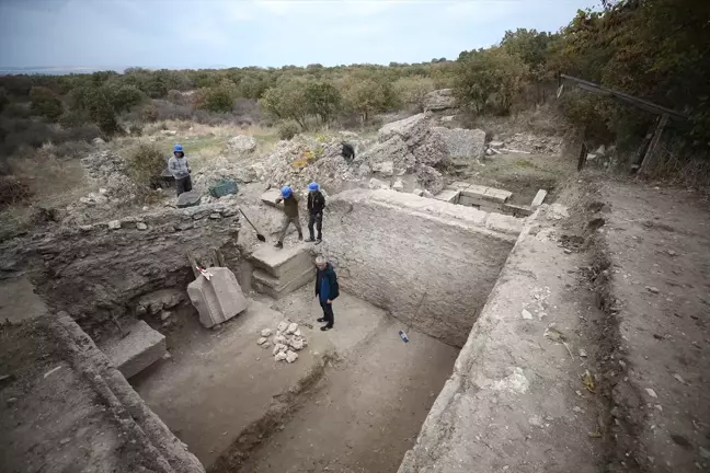 Alexandria Troas Antik Kenti'nde 2,200 Yıllık Çarşı Yapısı Gün Yüzüne Çıkıyor