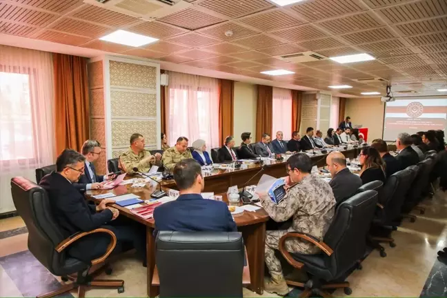 Hakkari'de Kadına Yönelik Şiddetle Mücadele Toplantısı Düzenlendi