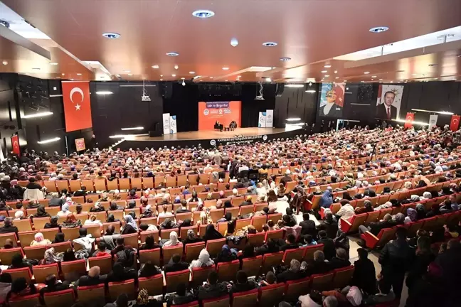 Prof. Dr. Nevzat Tarhan 'Aile ve Değerler' Konferansı Verdi