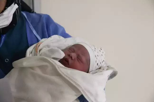 Tokat'ta Yılın İlk Bebeği 'Göktuğ' Dünyaya Geldi