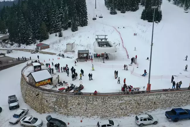 Ilgaz Dağı'nda Kayak Sezonu Yoğun Geçiyor