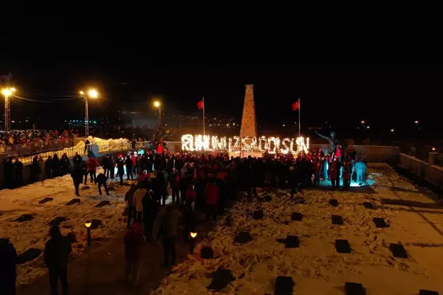 Kars'ta Sarıkamış şehitleri anısına meşaleli yürüyüş yapıldı