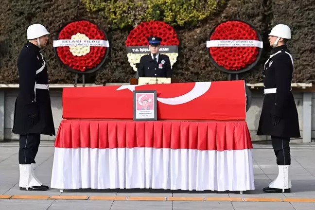 Eyüpsultan'da trafik kazasında şehit olan polis memuru için tören düzenlendi