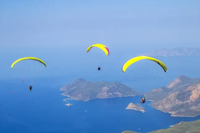 Fethiye'de Yamaç Paraşütü Uçuşları Düşüş Gösterdi