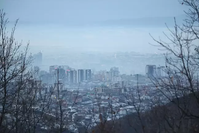 Priştine'deki Hava Kirliliği 'Sağlıksız' Seviyede