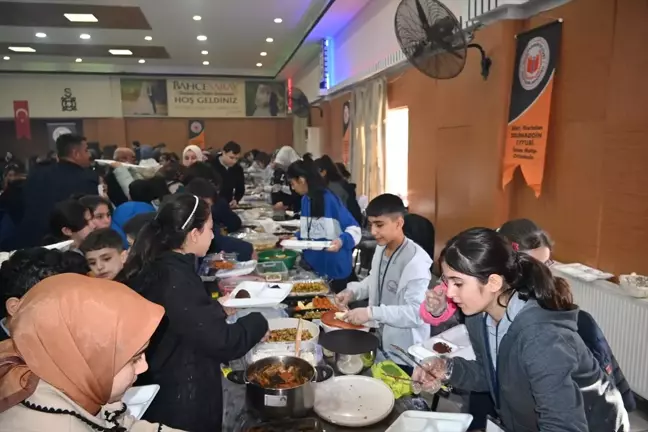 Siirt'te İhtiyaç Sahibine Yardım Kermesi Düzenlendi