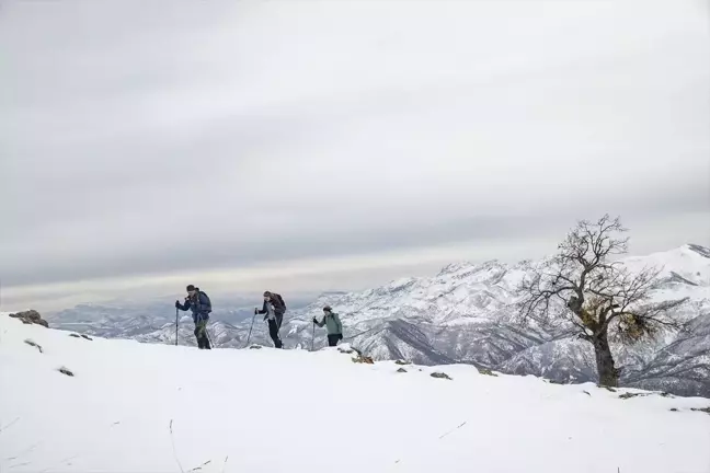 Tunceli'nin Zel Dağı, Doğa Tutkunlarını Ağırlıyor