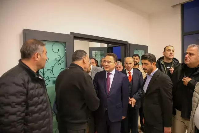 DEVA Partisi Genel Başkanı Ali Babacan Diyarbakır'da Taziye Ziyaretlerinde Bulundu