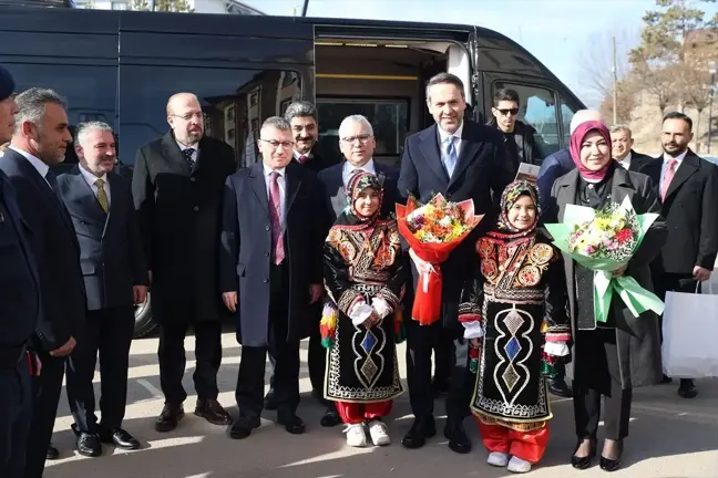 Bakan Bayraktar, Sivas'ın Hafik ilçesine doğal gaz verilmesi dolayısıyla düzenlenen törene katıldı Açıklaması