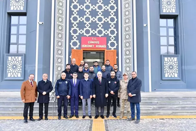 Diyarbakır Valisi Zorluoğlu Çüngüş'te Ziyaretlerde Bulundu