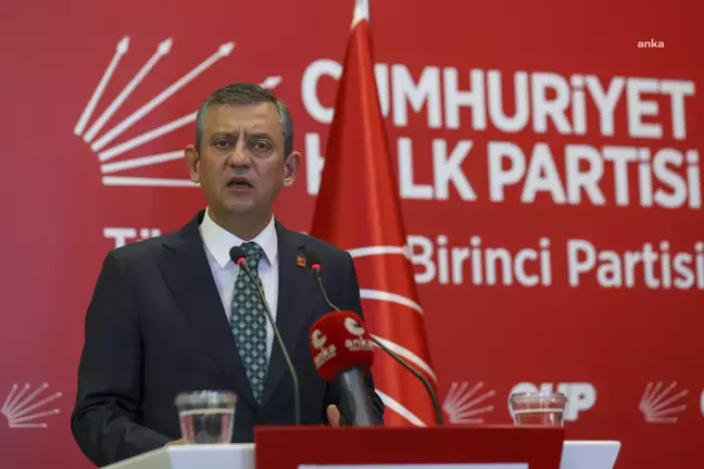 Özgür Özel, Rauf Denktaş'ı Anma Mesajı Yayımladı