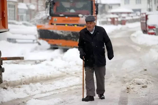 Kırklareli'nde Kar Kalınlığı 40 Santimetreye Ulaştı