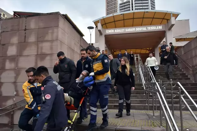 İzmir Adliyesi'nde Deprem Tatbikatı Gerçekleştirildi