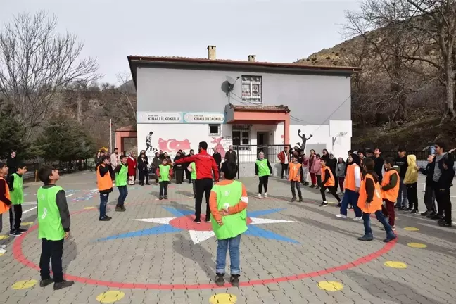 Batman Üniversitesi'nden Kınalı Köyü'nde Spor Etkinliği