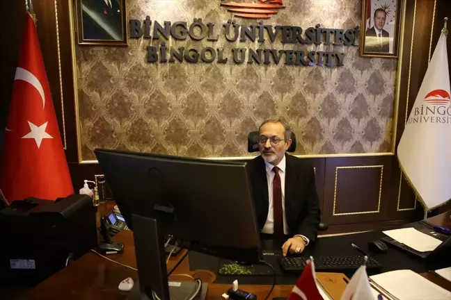 Bingöl Üniversitesi Rektörü Prof. Dr. Erdal Çelik, 'Yılın Kareleri' Oylamasına Katıldı