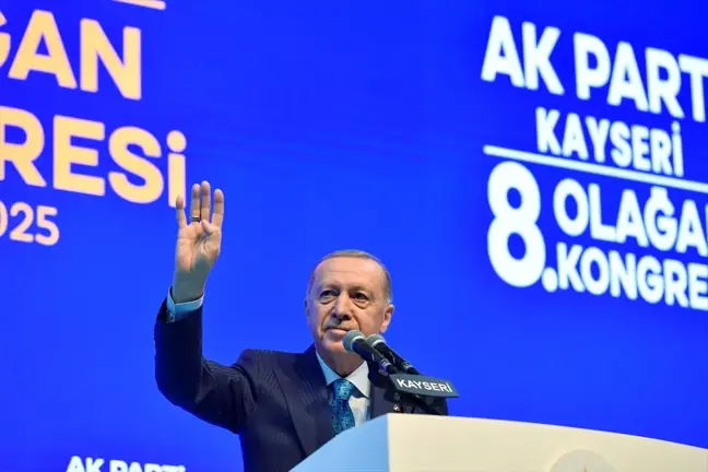 Cumhurbaşkanı ve AK Parti Genel Başkanı Erdoğan, partisinin Kayseri 8. Olağan Kongresi'nde konuştu: (1)