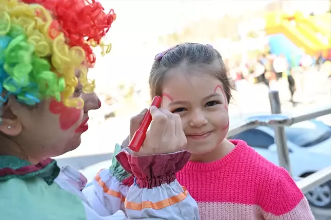 Kadirli'de Öğrenciler İçin Karne Şenliği Düzenlendi