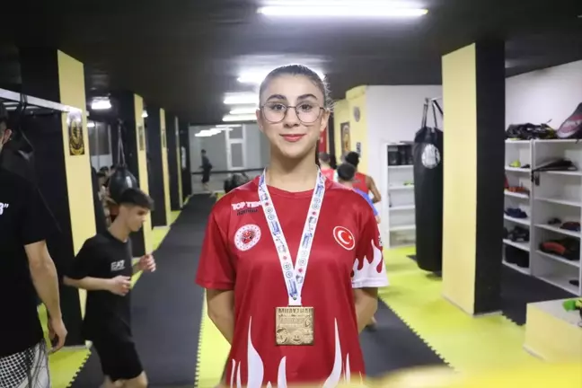 Astım Hastalığını Yenen Genç Muaythai Sporcu 15 Madalya Kazandı