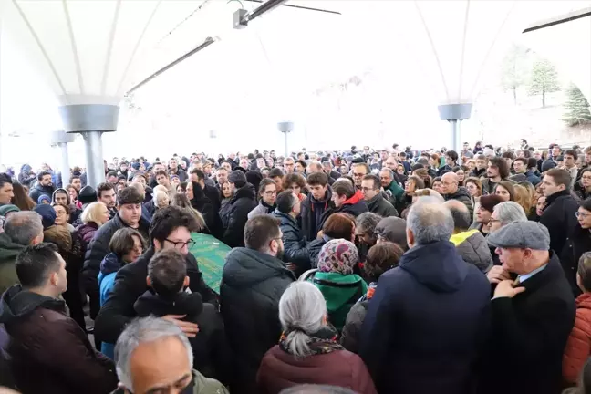 Bolu Kartalkaya'daki Yangında Hayatını Kaybeden Lise Öğrencisi Toprağa Verildi