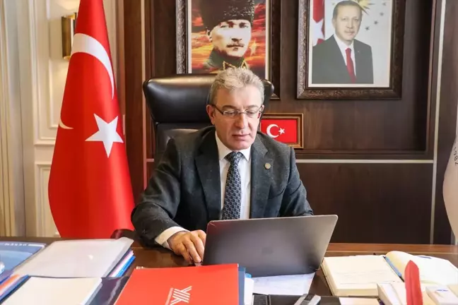 DEÜ Rektörü Prof. Dr. Bayram Yılmaz, 'Yılın Kareleri' Oylamasına Katıldı