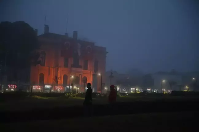 Edirne'de Sis Etkili Oldu: Görüş Mesafesi 50 Metreye Düştü