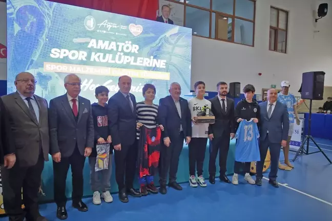 Çorum'da amatör spor kulüplerine 3 milyon liralık malzeme yardımı