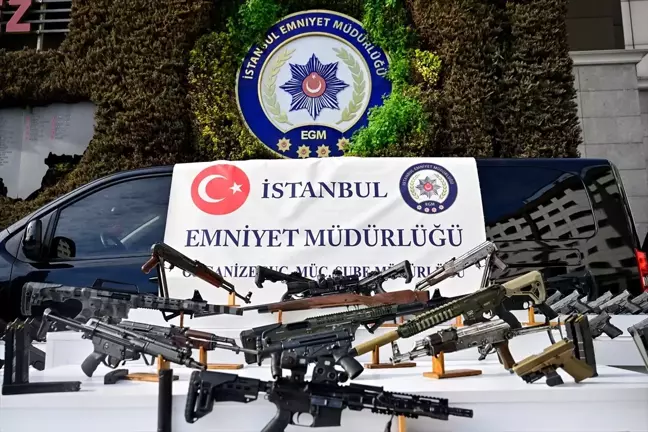 İstanbul'da Suç Örgütlerine Yönelik Operasyon: 23 Tutuklama