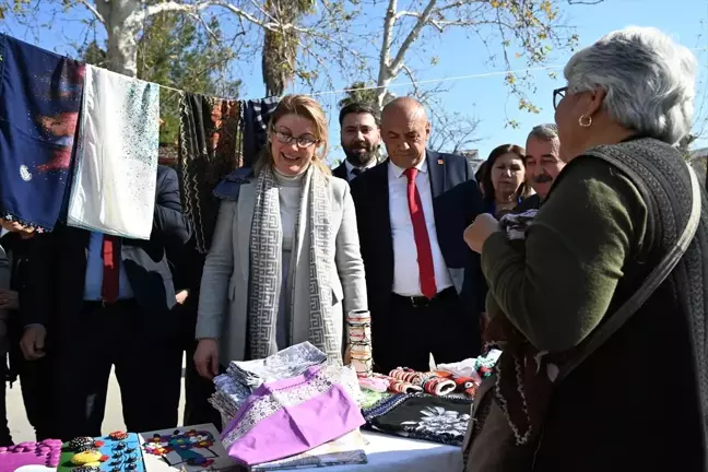 CHP Kadın Kolları Genel Başkanı Asu Kaya, Üretici Kadınlarla Buluştu