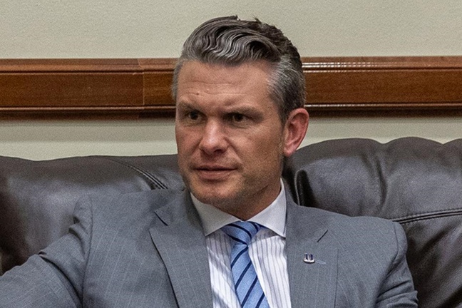 Trump'ın Savunma Bakanı adayı Hegseth, Senato'dan 1 oyla geçti