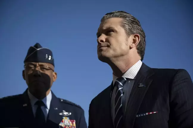 ABD Savunma Bakanı Pete Hegseth Göreve Başladı