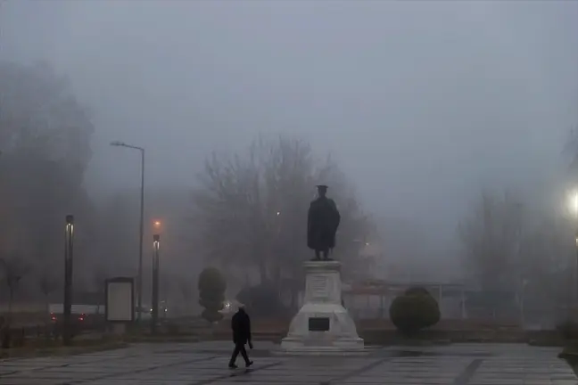 Edirne ve Tekirdağ'da Sis Ulaşımı Olumsuz Etkiledi