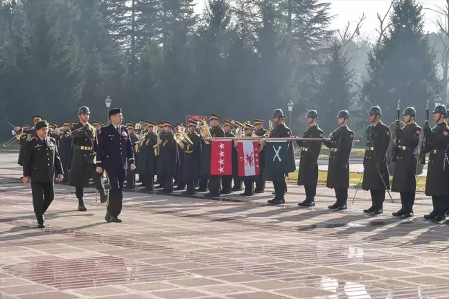 Kara Kuvvetleri Komutanı Bayraktaroğlu, Japonya'dan Misafir Ağırladı