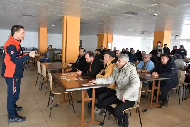 Erzurum'da Yurt Personeline Deprem ve Yangın Eğitimi