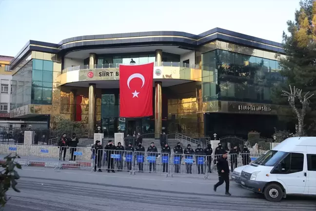 Siirt Belediye Başkanı Sofya Alağaş Görevden Uzaklaştırıldı