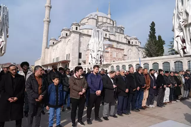 İstanbul'da Kassam Tugayları Komutanı Muhammed ed-Dayf için gıyabi cenaze namazı kılındı