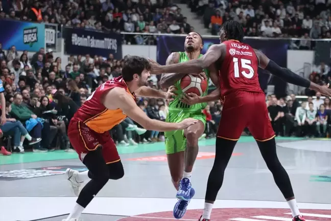 TOFAŞ, Galatasaray'ı 88-83 Yenerek Önemli Bir Galibiyet Aldı