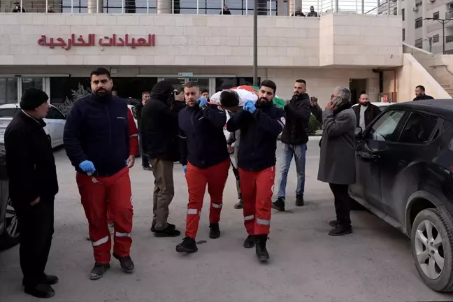 İsrail'in Cenin'de düzenlediği saldırıda ölen 7 Filistinli son yolculuğuna uğurlandı