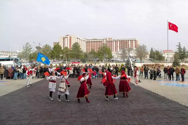 Balkan Halk Oyunları Festivali Trakya Üniversitesi'nde Başladı