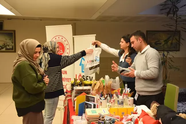 Lösemili Çocuklar İçin Farkındalık Stantı Açıldı