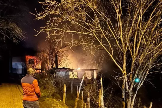 Kütahya'da Kıbrıs Gazisi Evinde Çıkan Yangında Hayatını Kaybetti