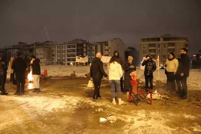 Malatya'da Depremde Hayatını Kaybedenler İçin Anma Töreni Düzenlendi