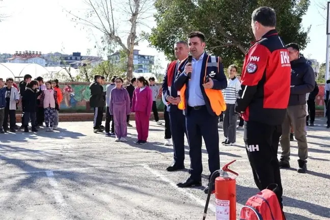 Gazipaşa'da Afet Farkındalık Eğitimi ve Tatbikatı Düzenlendi