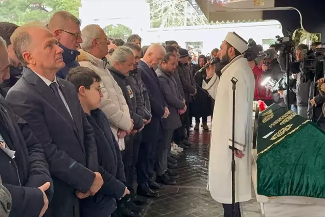 Kadıköy'de Bıçaklanan 15 Yaşındaki Şefin Cenazesi Defnedildi