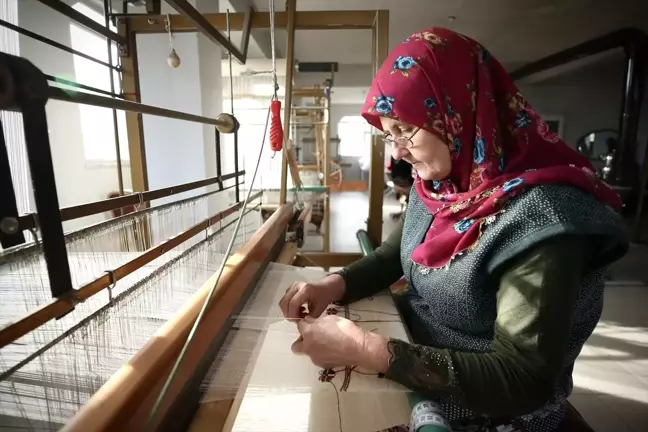 Derbent Dokuması, Kadınların Elinde Yeniden Hayat Buluyor