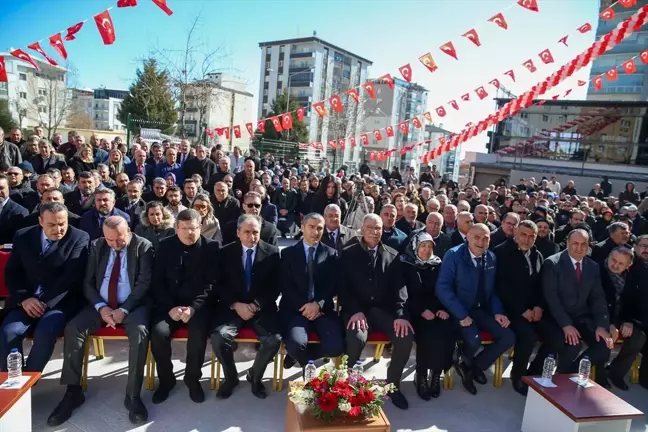 Uşak'ta Yeni İmam Hatip Ortaokulu Açıldı