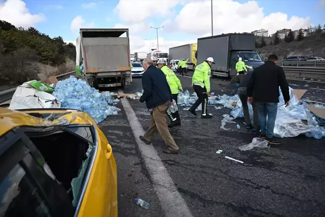 Ankara'da Zincirleme Trafik Kazası: 4 Araç Karıştı