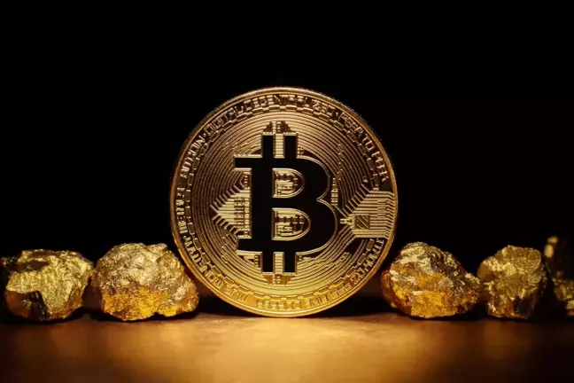 Dev şirket Bitcoin yatırımlarına devam ediyor