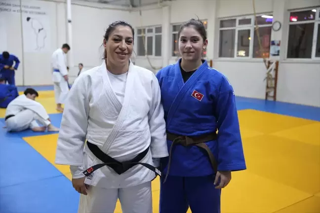 Minel Tepe, Annesinin İzinden Judo Zirvesine Ulaşmayı Hedefliyor