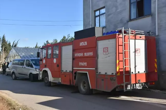 Antalya'da Yangında Kanser Hastası Kadın Hayatını Kaybetti